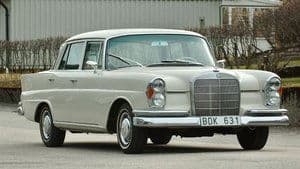 Mercedes Benz Fintail 220 Series